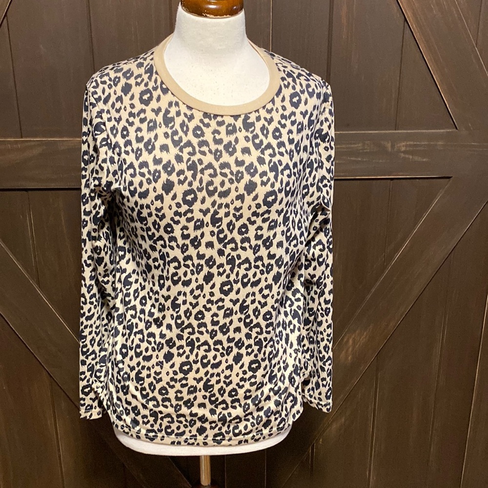 Blooming Jelly Medium khaki colored long sleeve T-shirt with Cheetah print